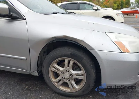 2006 Honda Accord 2.4 Se from USA, damaged, VIN 1HGCM55326A090368